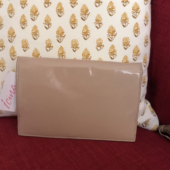 Tan Clutch - Picture 2 of 8